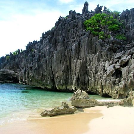 Reddoorz Near Colgante Bridge Naga City Exterior photo