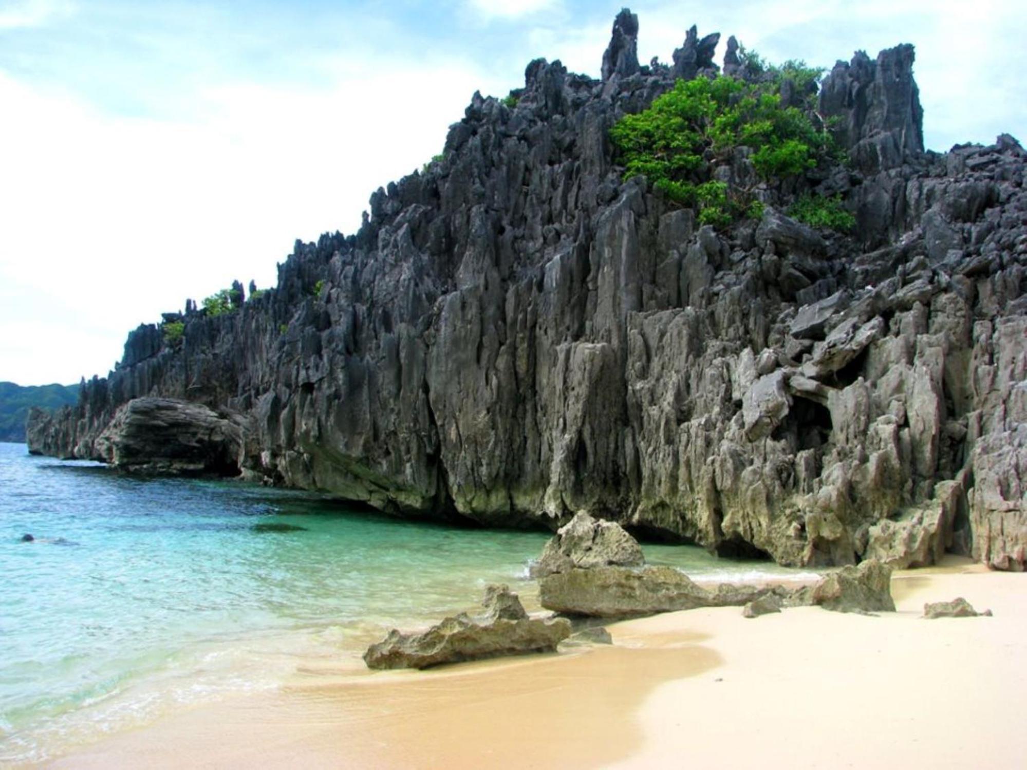 Reddoorz Near Colgante Bridge Naga City Exterior photo